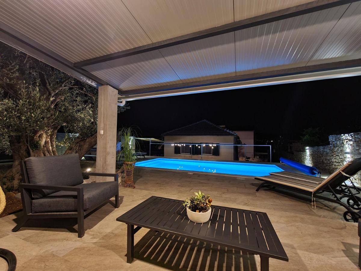 Olive Tree - House With Pool Villa Vinisce Exterior photo